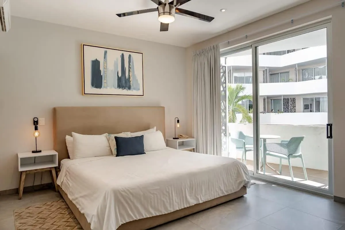 Large Studio With Working Space 100M From 5Th Ave Playa del Carmen Mexico