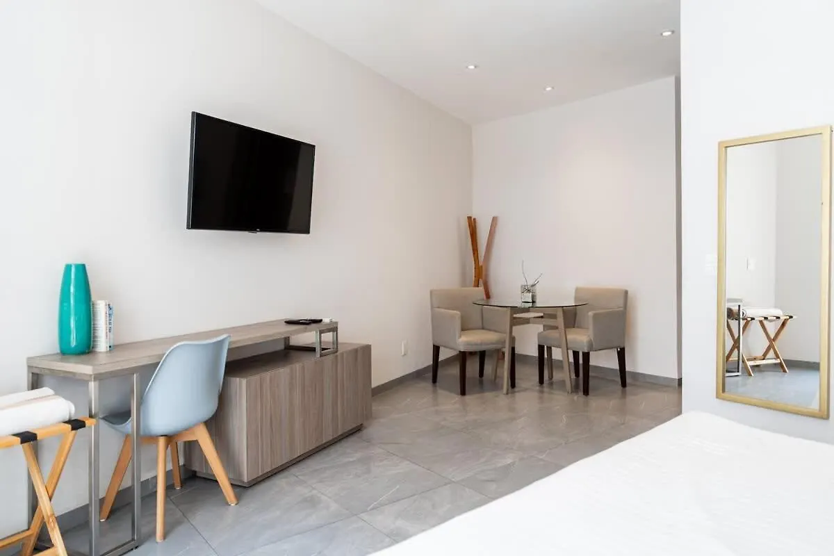 Large Studio With Working Space 100M From 5Th Ave Playa del Carmen Apartment